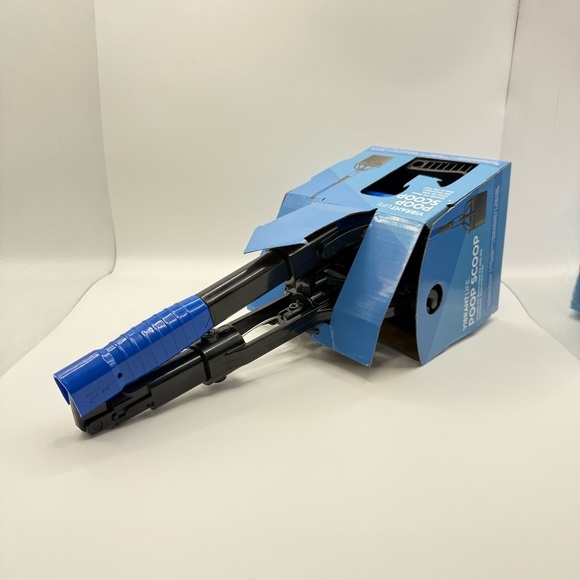 Vibrant Life Extendable Poop Scoop – Easy Pet Waste Cleanup Tool - Picture 6 of 6